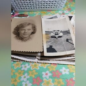 100 Vintage Black and White Photographs